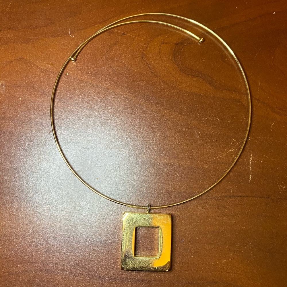 A set of necklace and earrings